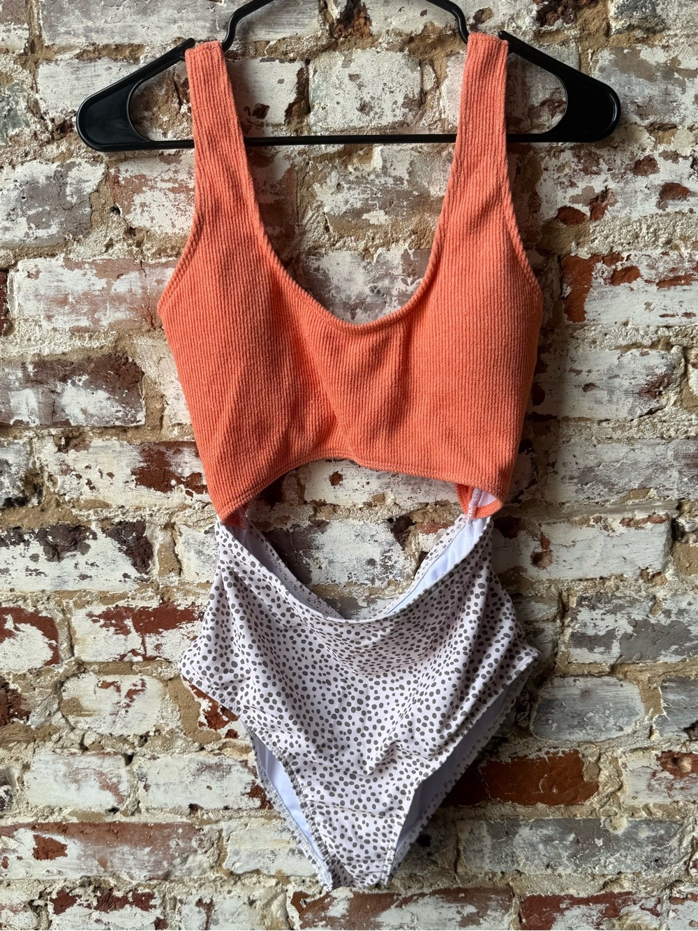 SHEIN Orange Ribbed & White Polka Dot Cutout One-Piece Swimsuit